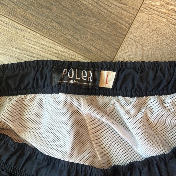 Poler hybrid shorts (L 34-36) - Picture 3 of 3